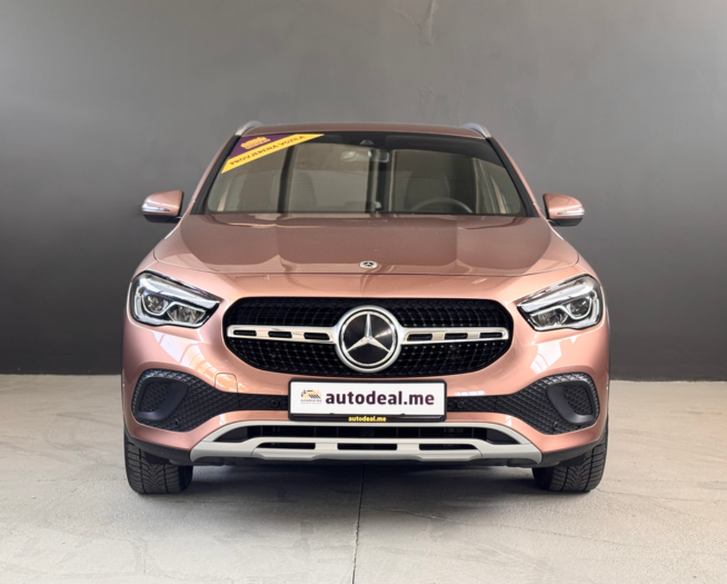 MERCEDES GLA 200 d 150 business Solution 5d Auto